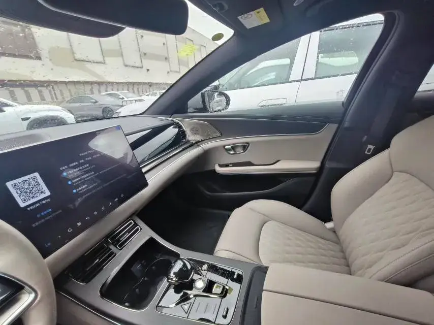 2025 BYD HAN thumbnail 3