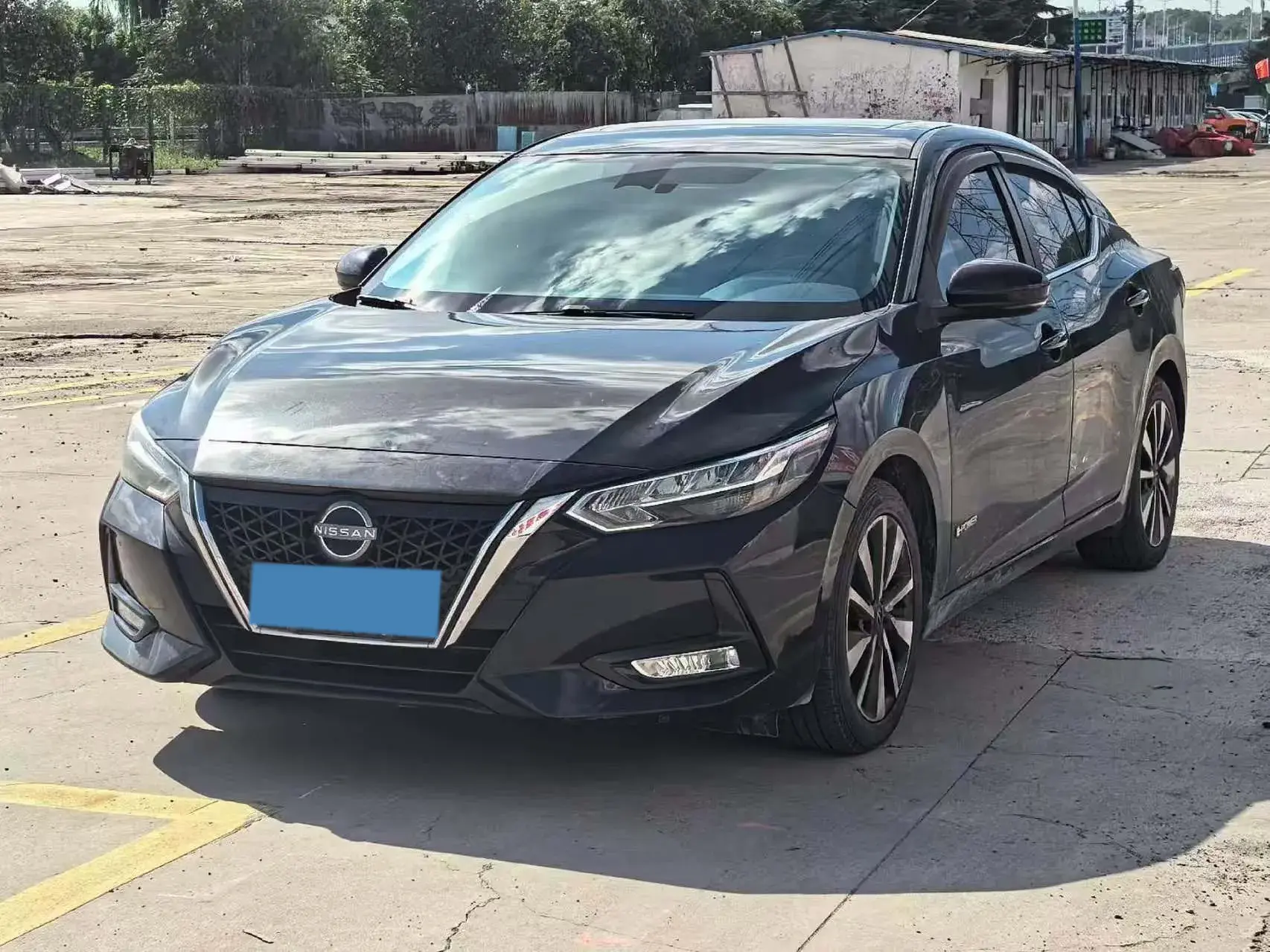 2022 NISSAN SYLPHY view 1