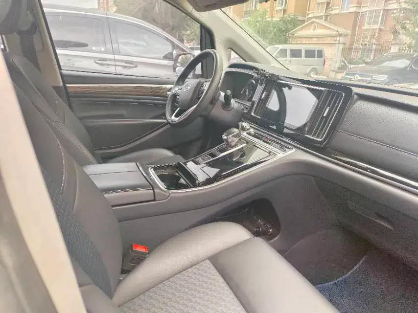 2023 GAC TRUMPCHI thumbnail 3