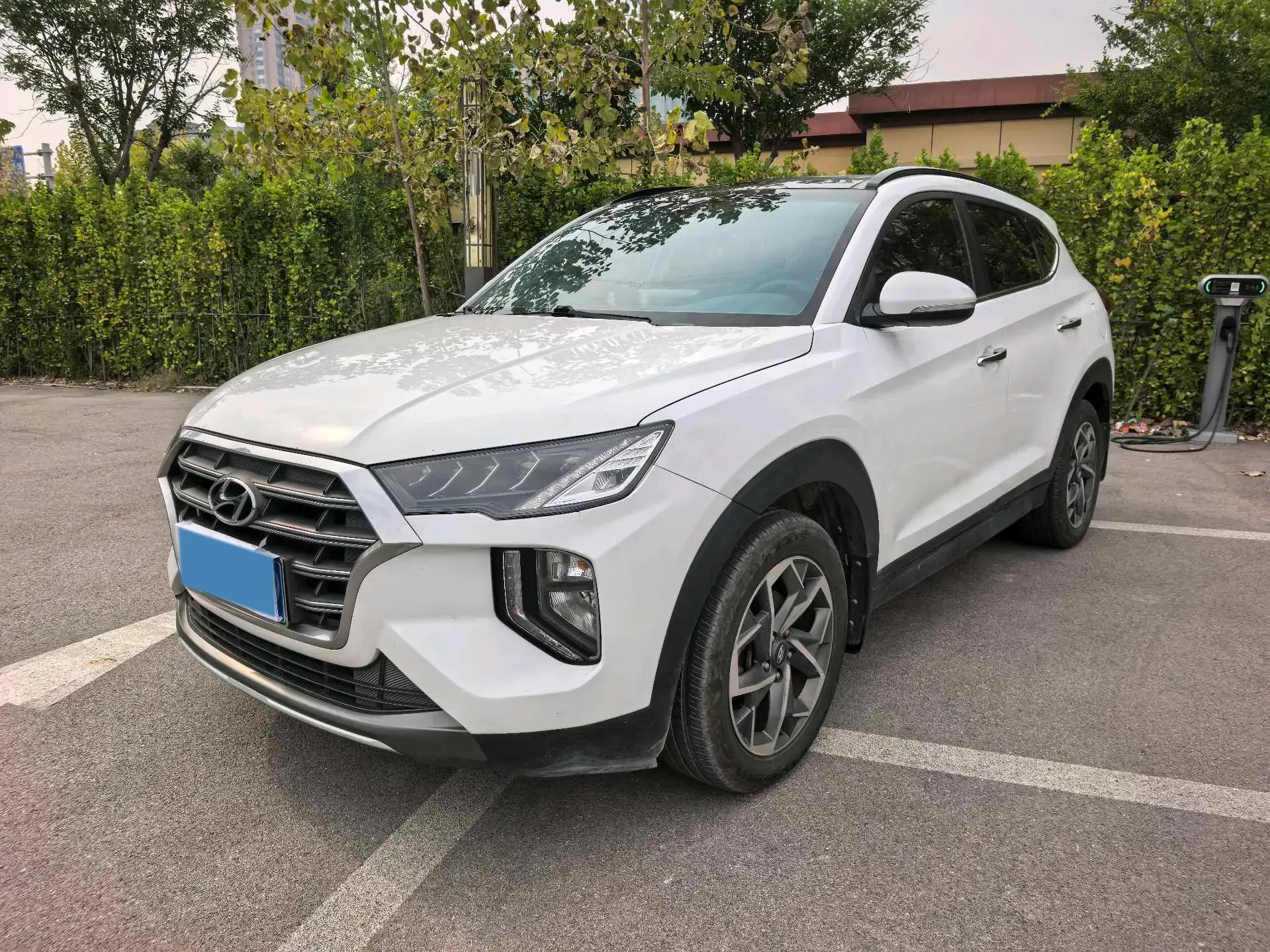 2019 HYUNDAI TUCSON view 1