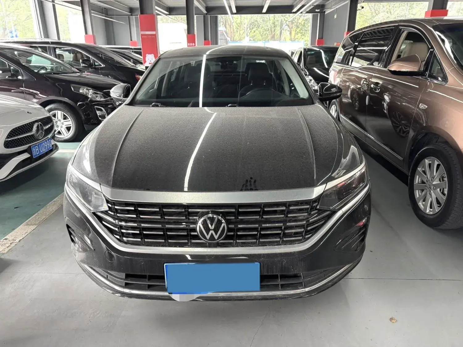 2023 VOLKSWAGEN PASSAT thumbnail 2