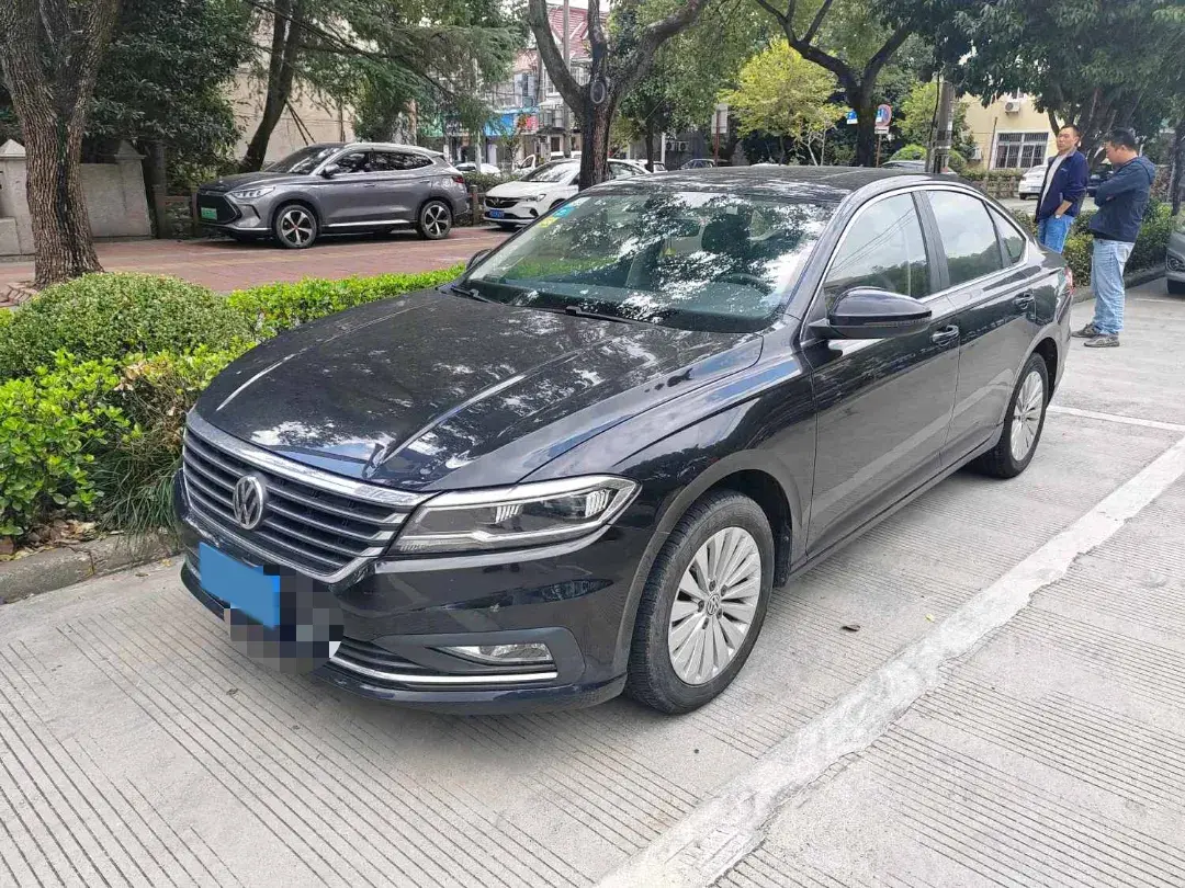 2018 VOLKSWAGEN LAVIDA view 1