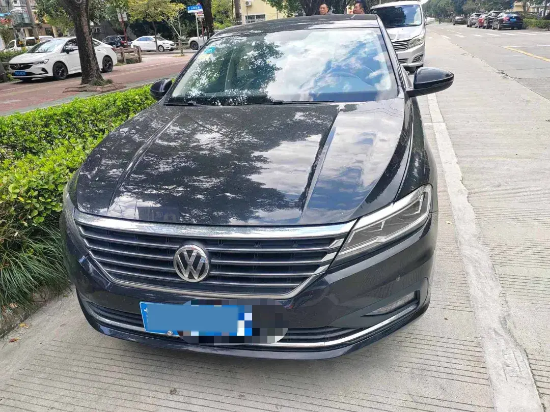 2018 VOLKSWAGEN LAVIDA thumbnail 2