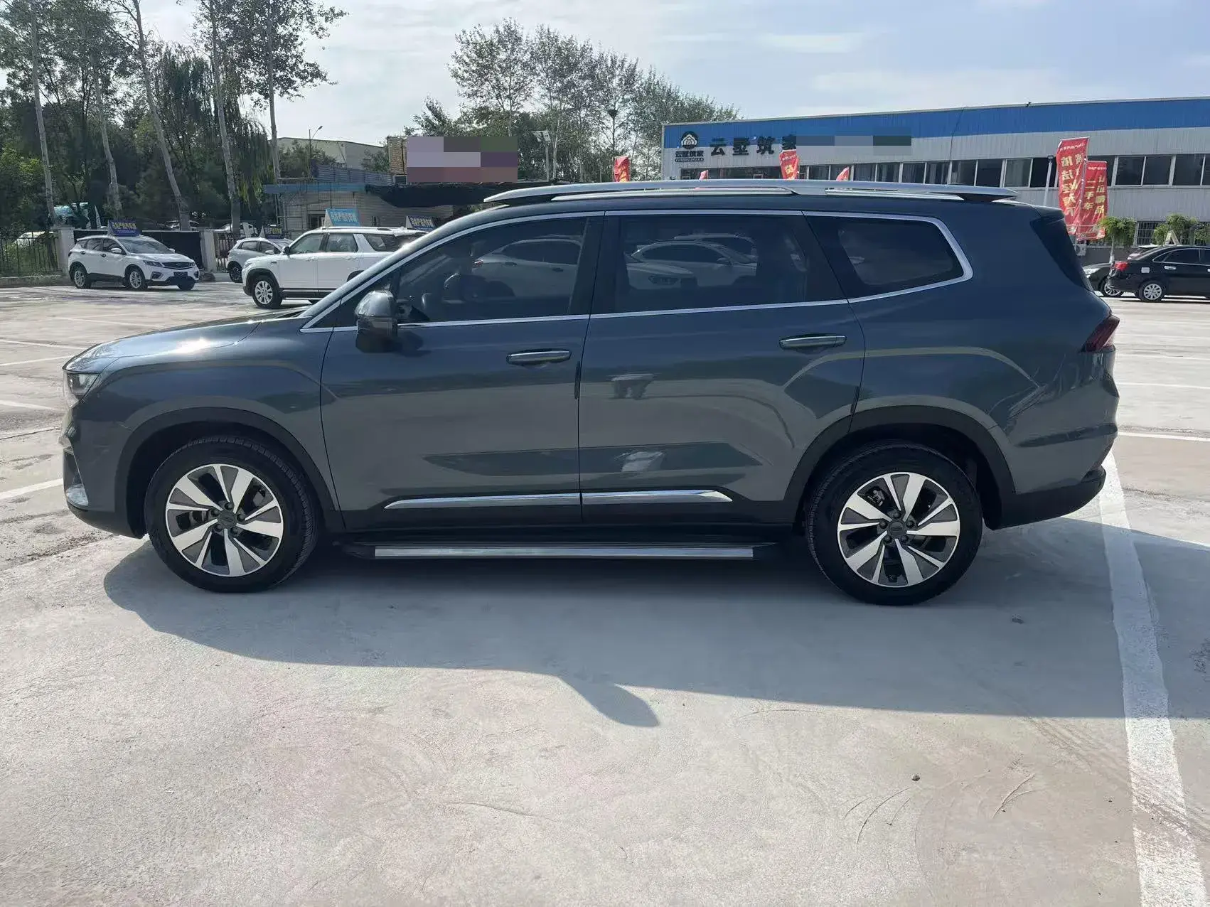 2020 GEELY OKAVANGO thumbnail 3