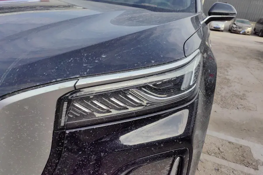 2025 HONGQI HS5 thumbnail 2