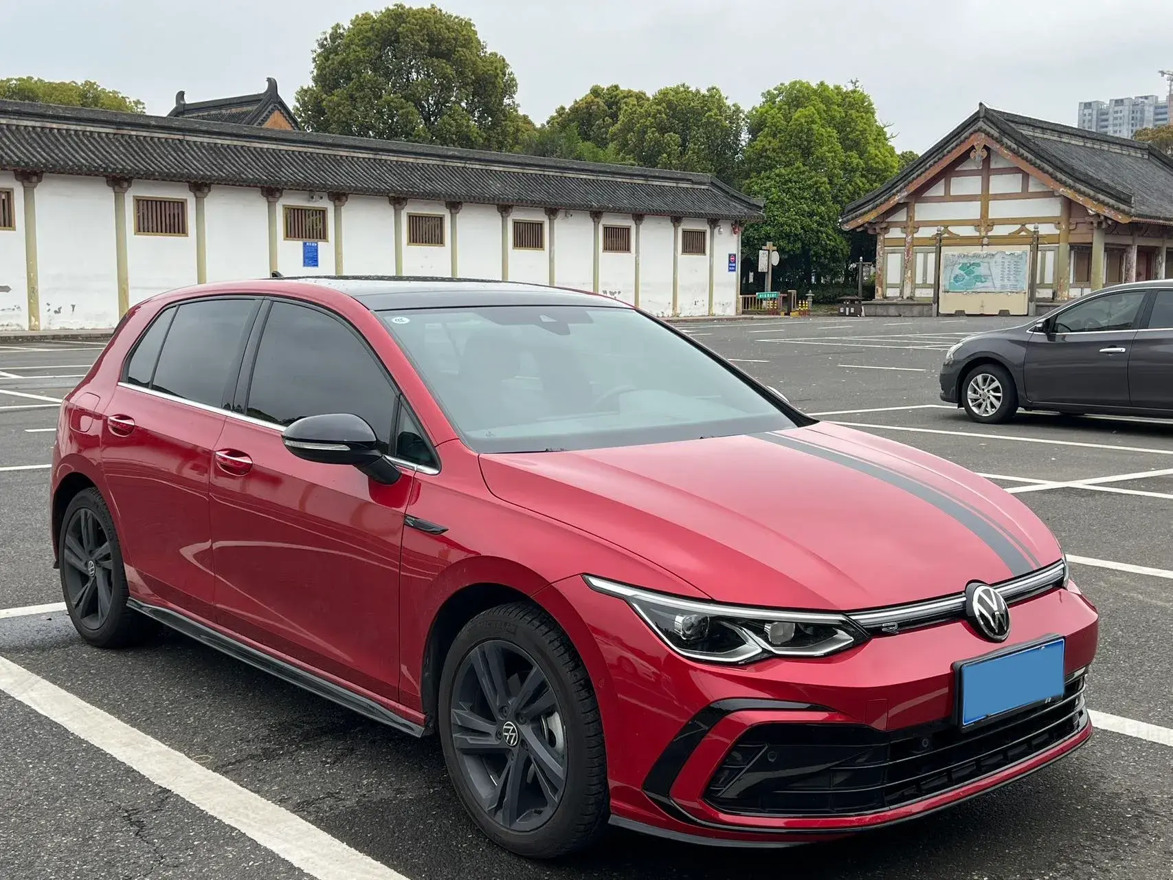 2021 VOLKSWAGEN GOLF thumbnail 2