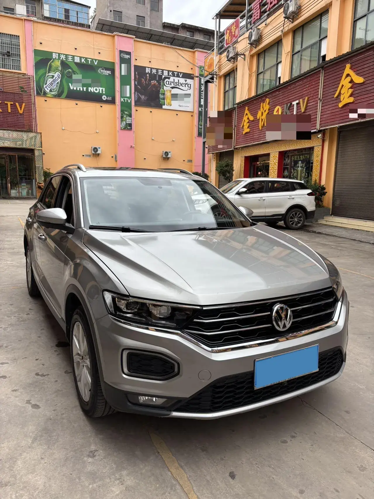 2020 VOLKSWAGEN T-ROC thumbnail 2