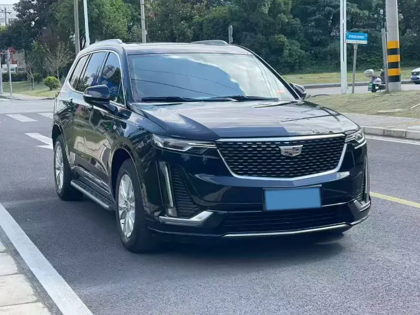 2021 CADILLAC XT6 thumbnail 3