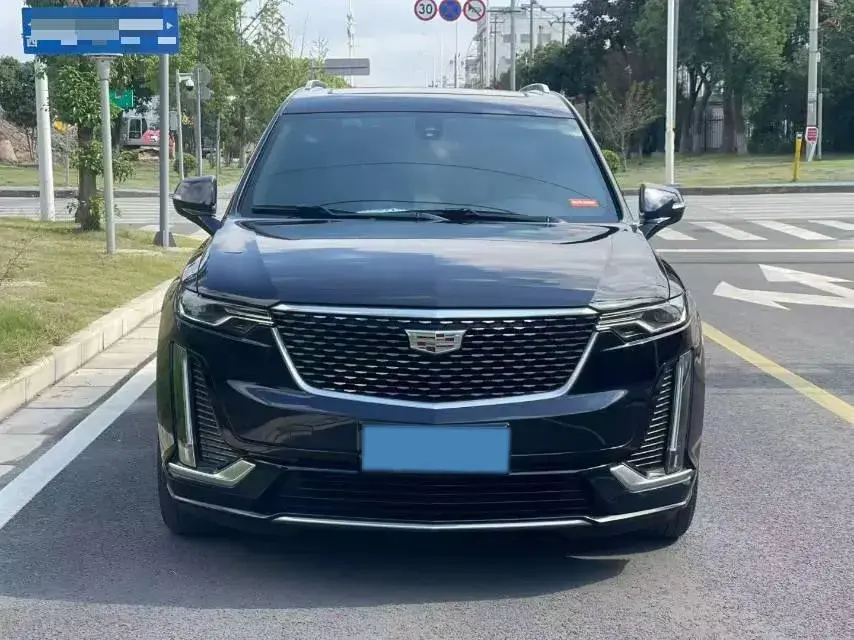 2021 CADILLAC XT6 thumbnail 2