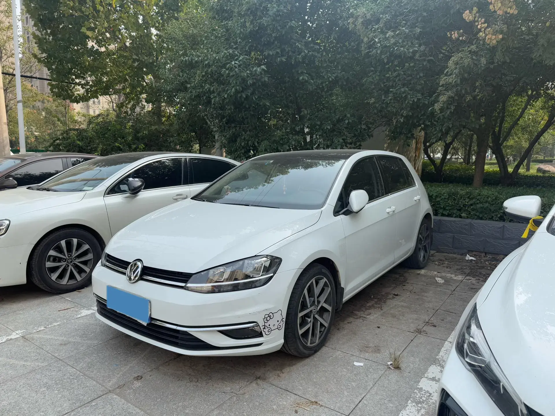 2019 VOLKSWAGEN GOLF view 1