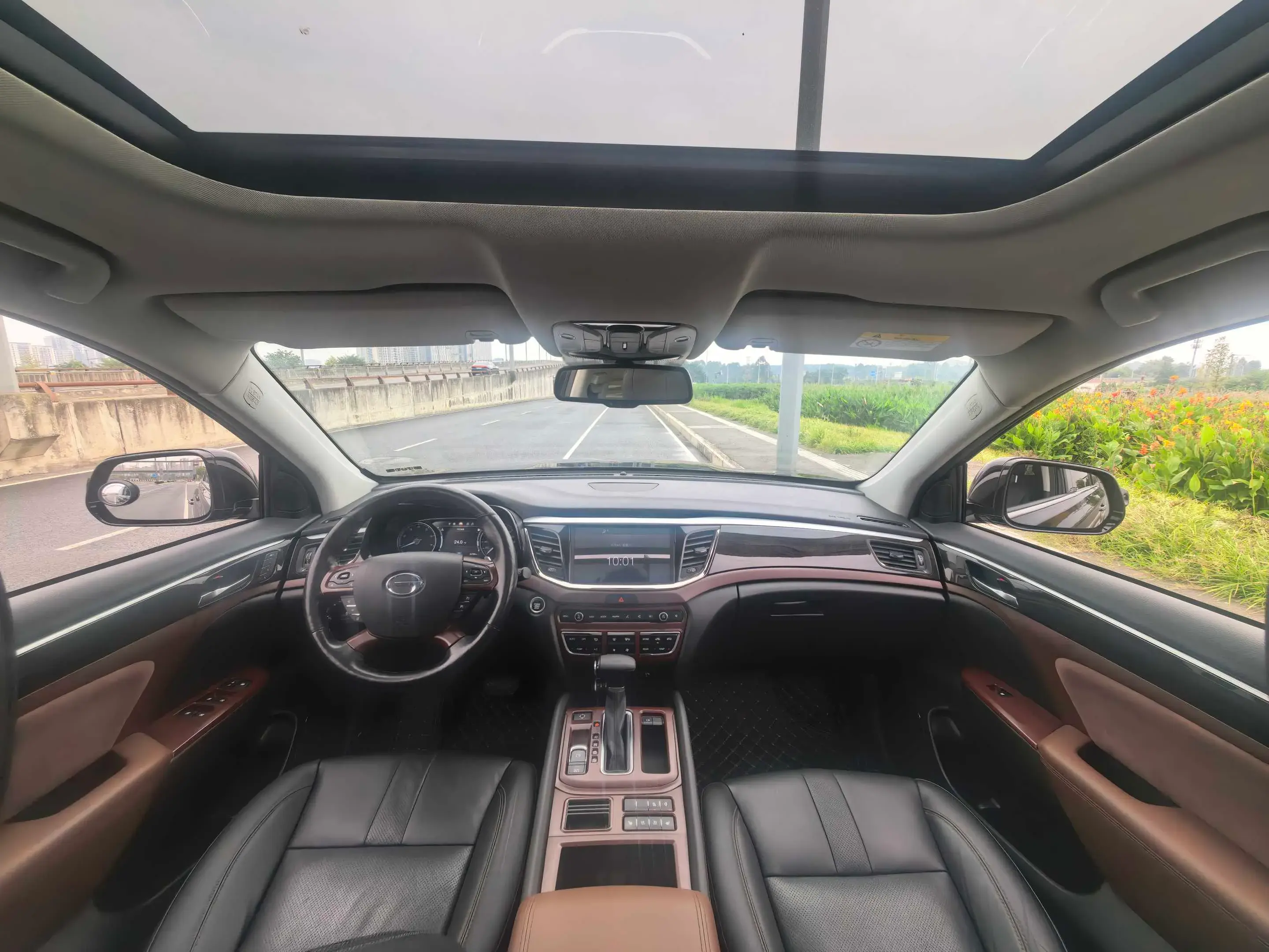 2017 GAC TRUMPCHI thumbnail 2