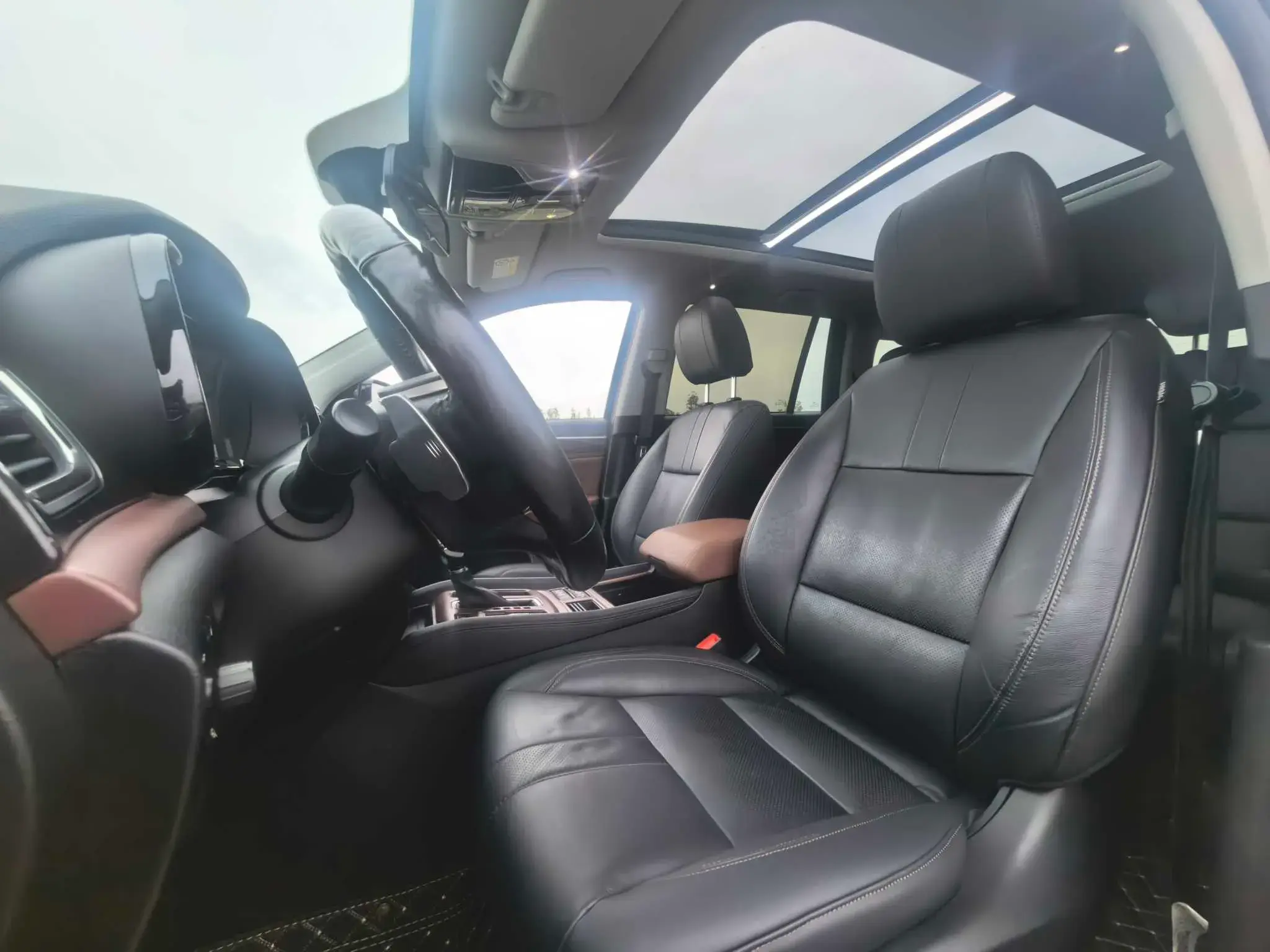 2017 GAC TRUMPCHI thumbnail 3