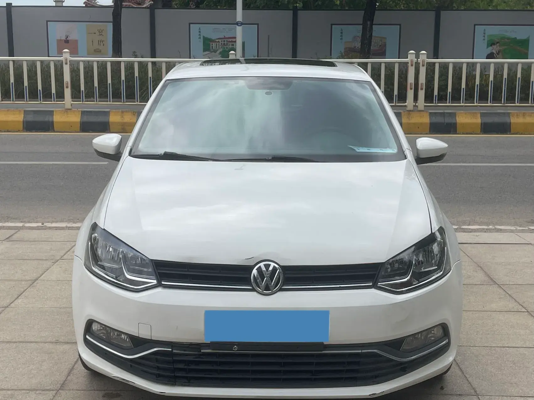 2018 VOLKSWAGEN POLO thumbnail 3