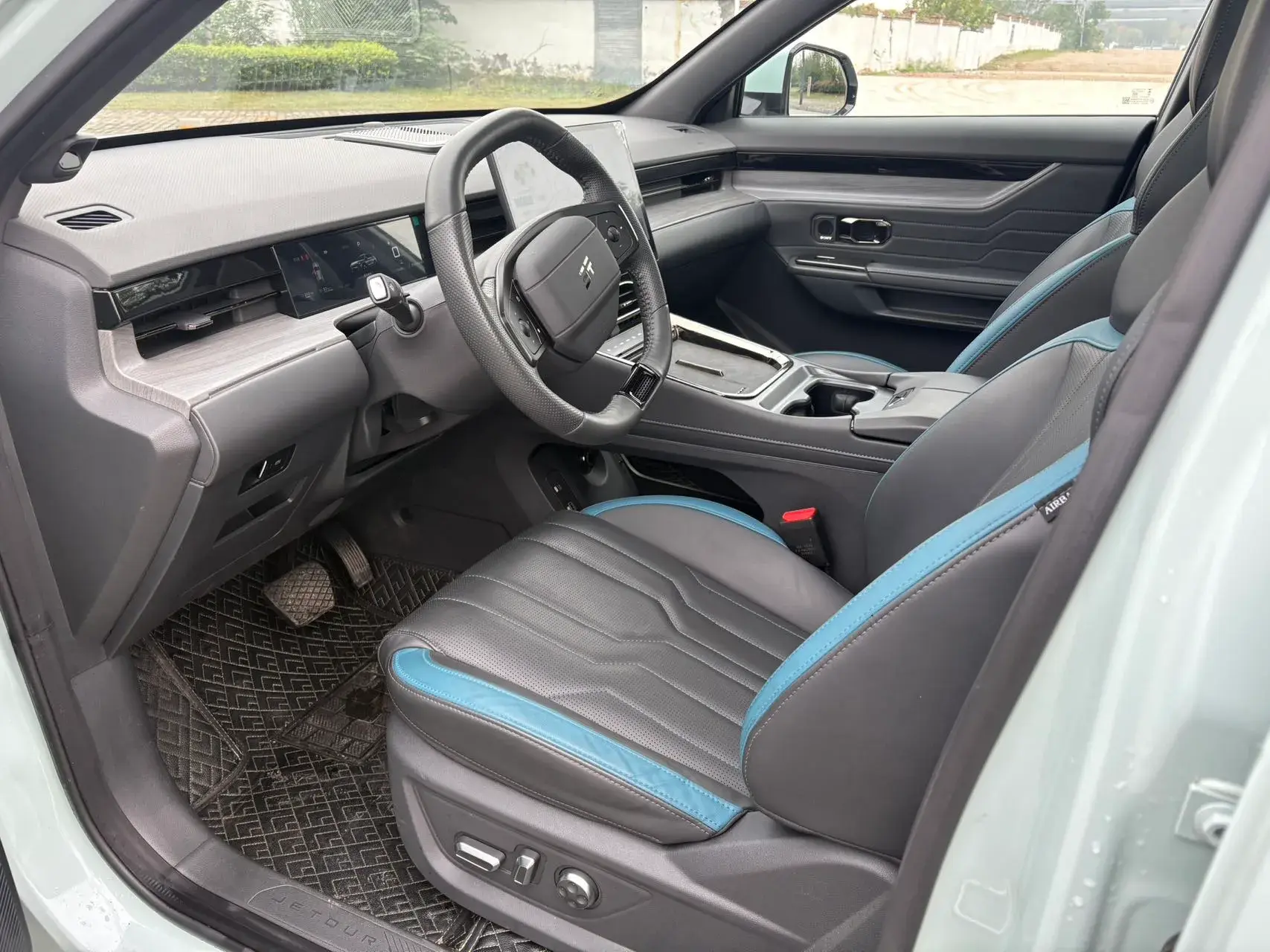 2024 JETOUR SHANHAI thumbnail 4