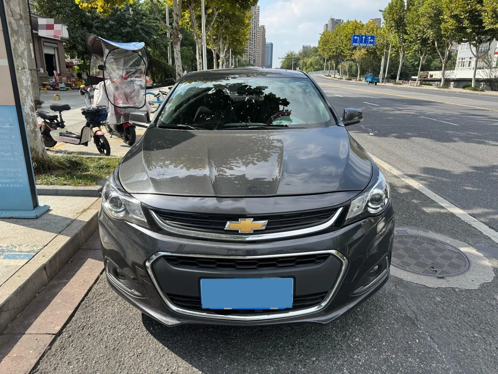 2018 CHEVROLET MALIBU thumbnail 2