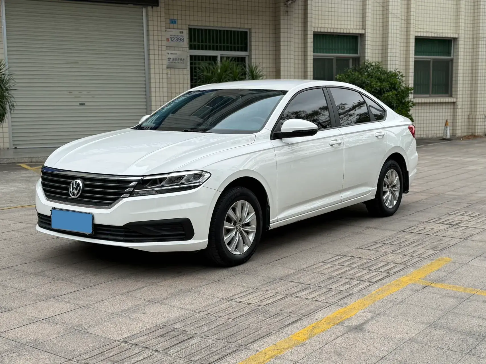 2019 VOLKSWAGEN LAVIDA view 1