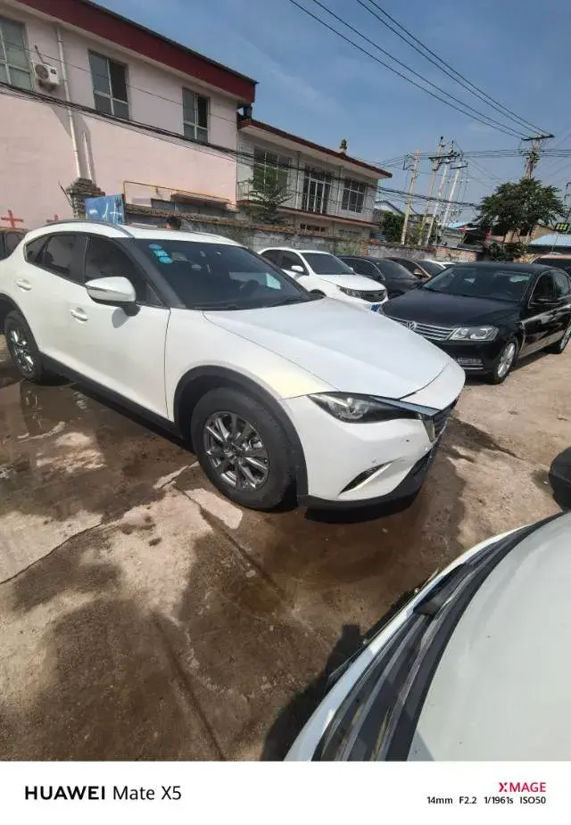 2018 MAZDA CX-4 thumbnail 2