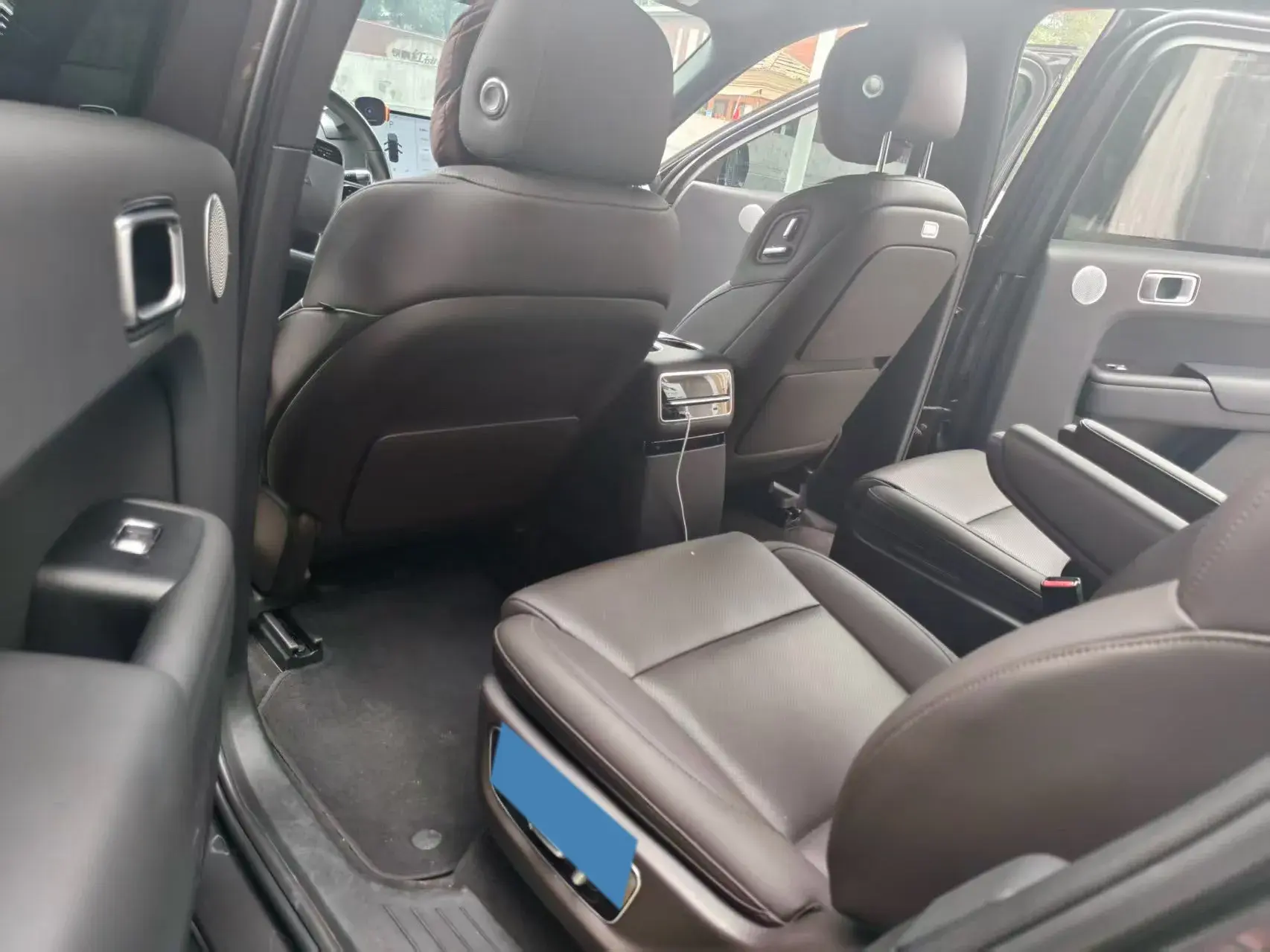 2022 LI L9 thumbnail 3