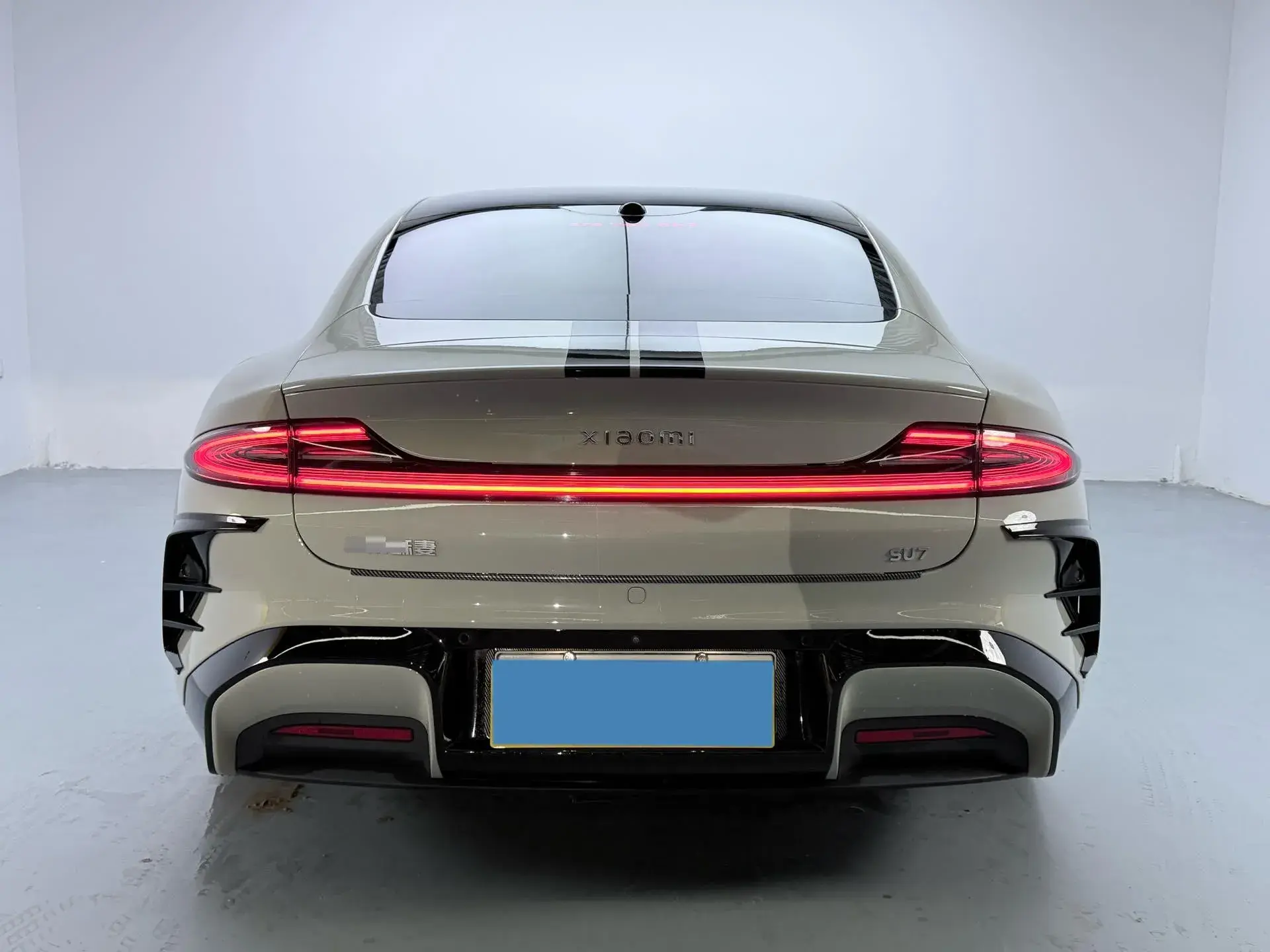 2024 MI SU7 thumbnail 4