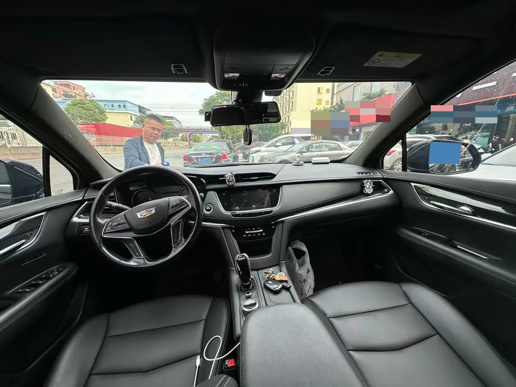 2022 CADILLAC XT5 thumbnail 4