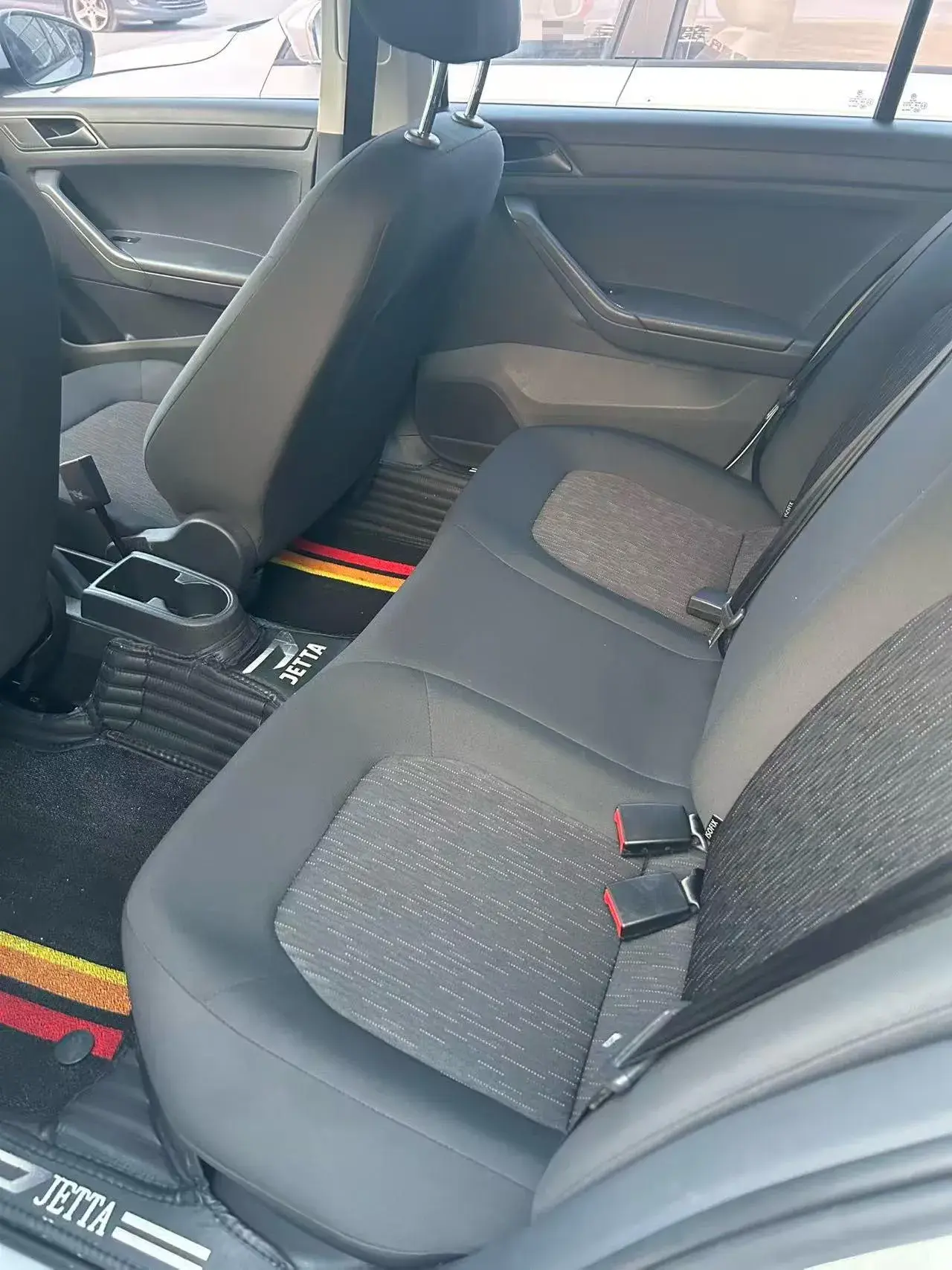 2021 JETTA VA3 thumbnail 4