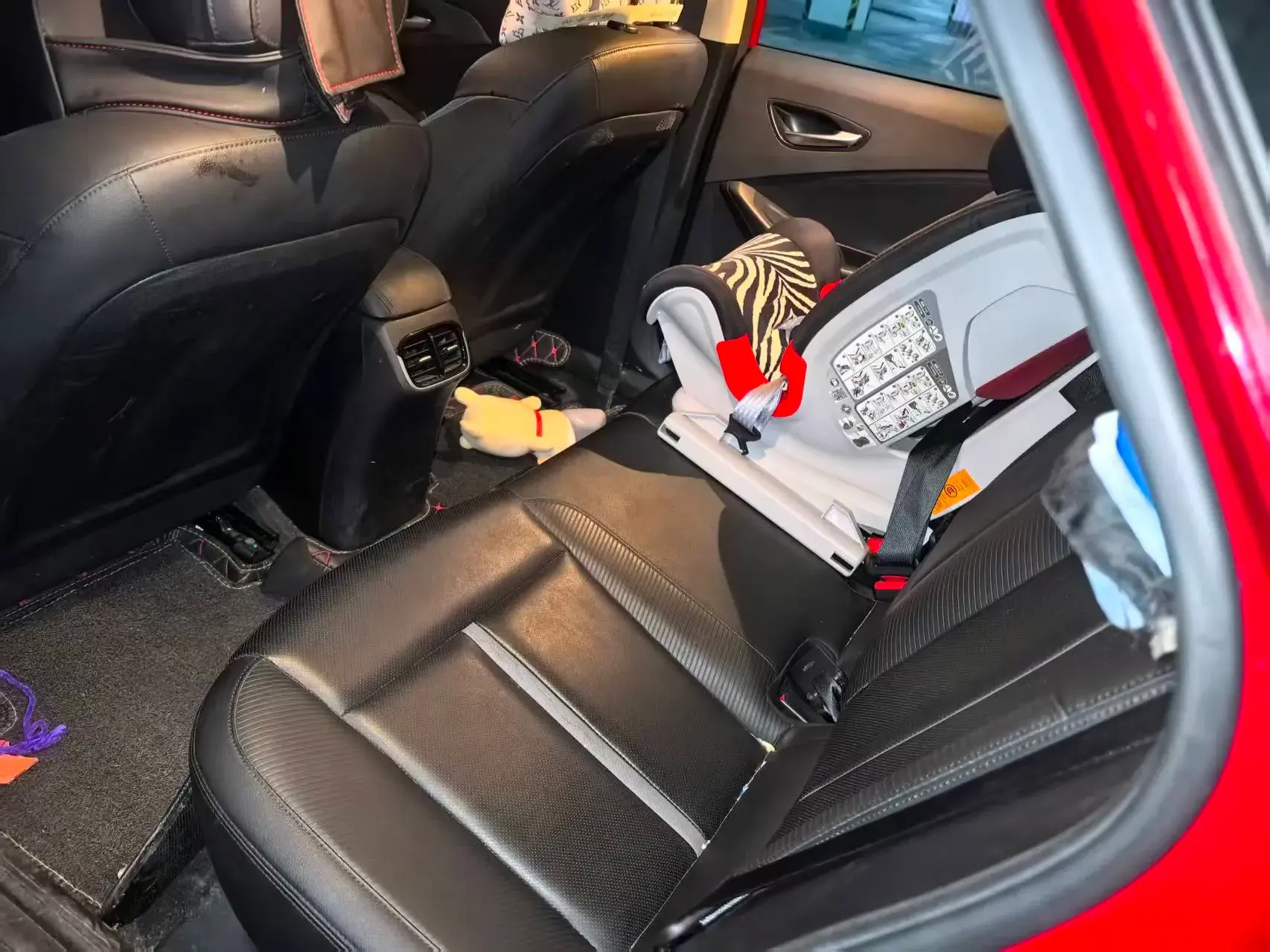 2019 HYUNDAI LA thumbnail 4