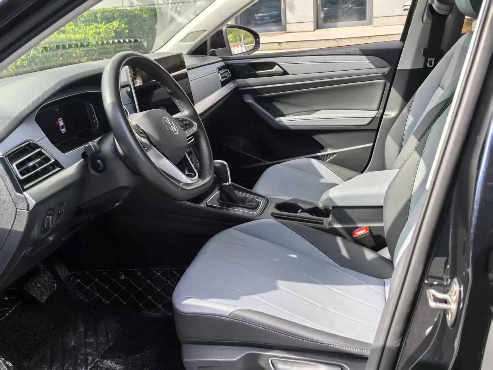 2023 VOLKSWAGEN LAVIDA thumbnail 4