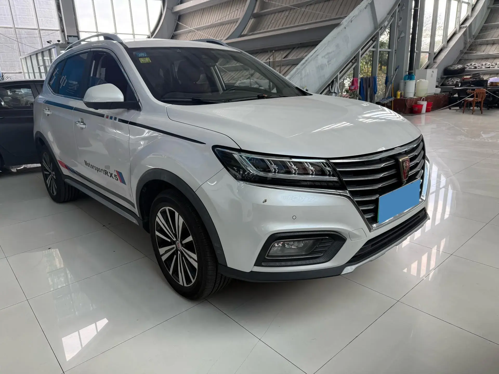 2017 ROEWE RX5 thumbnail 2
