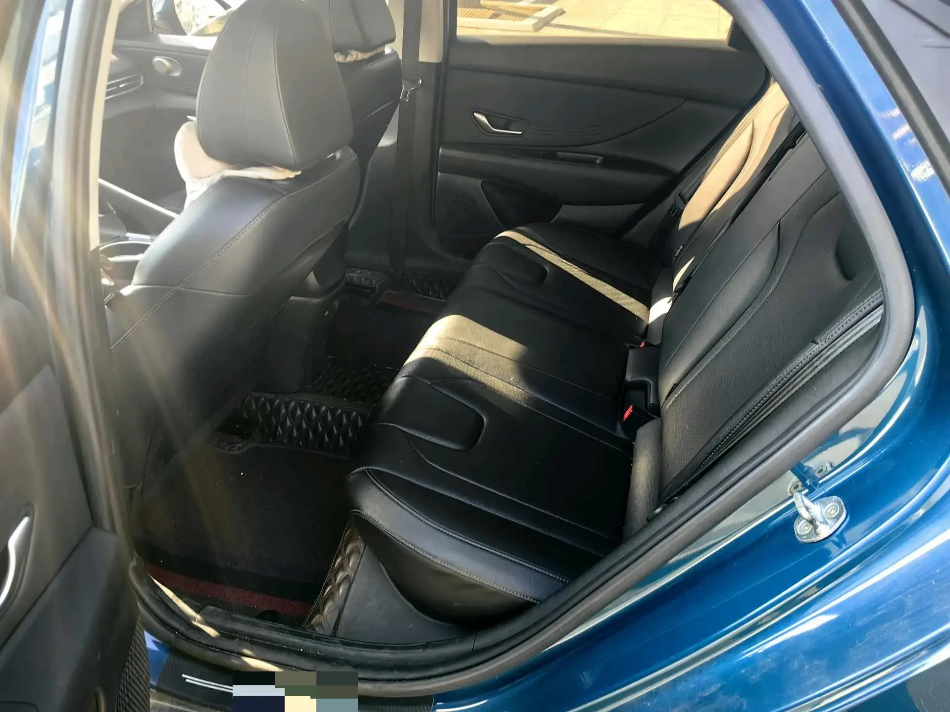 2021 HYUNDAI ELANTRA thumbnail 4