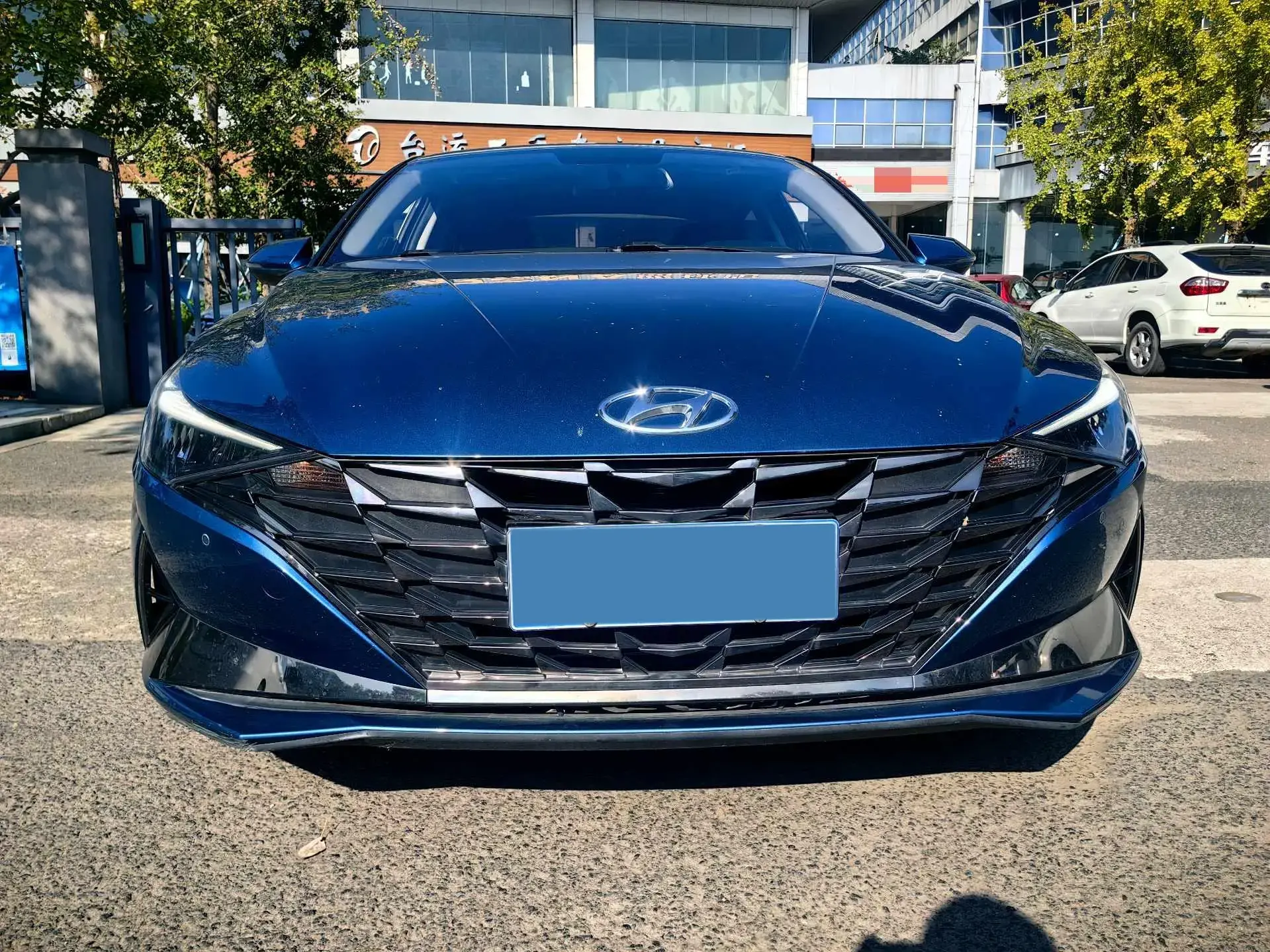 2021 HYUNDAI ELANTRA thumbnail 2