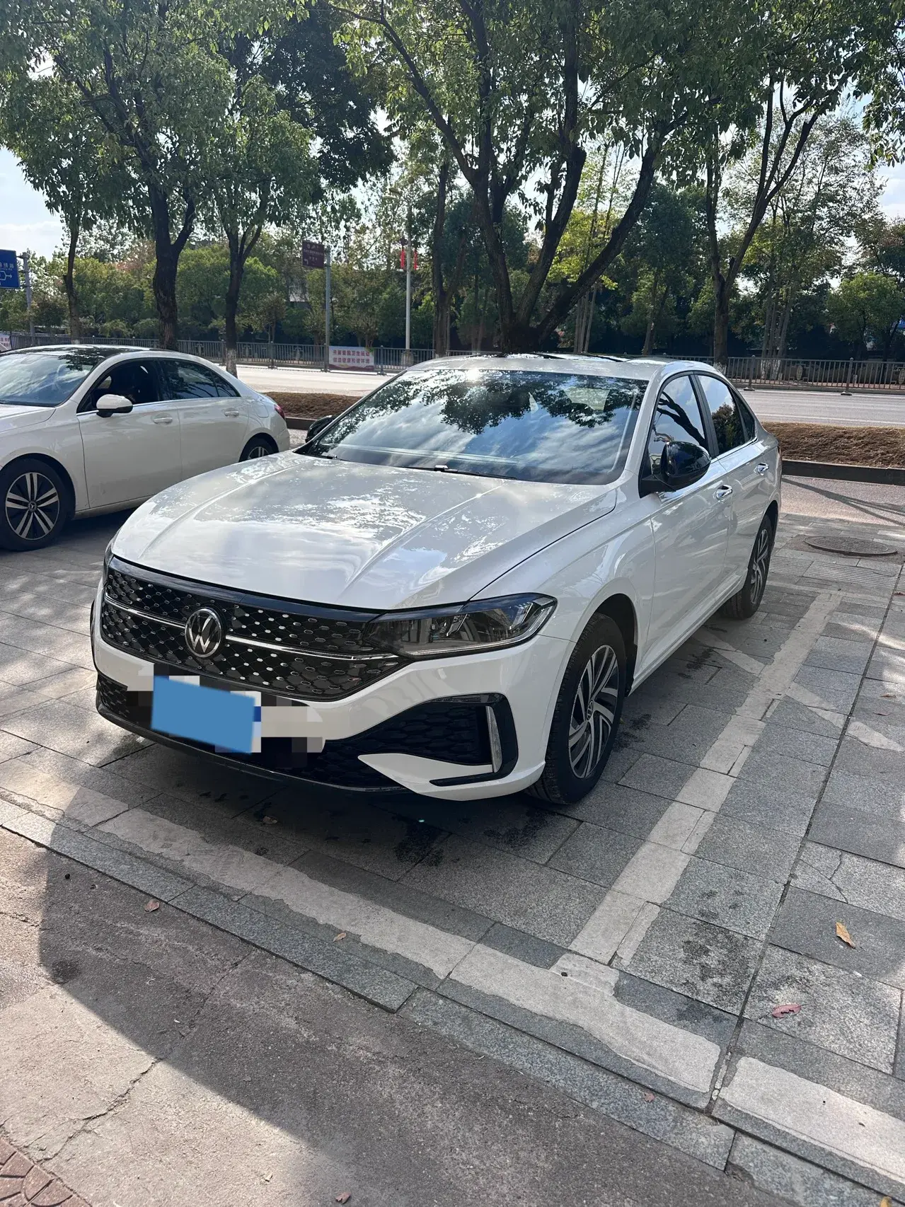 2024 VOLKSWAGEN LAVIDA view 1