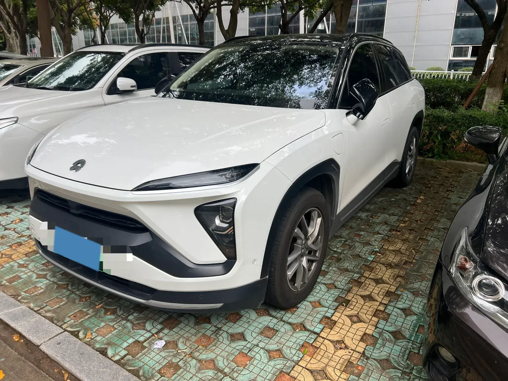 2020 NIO ES6 view 1