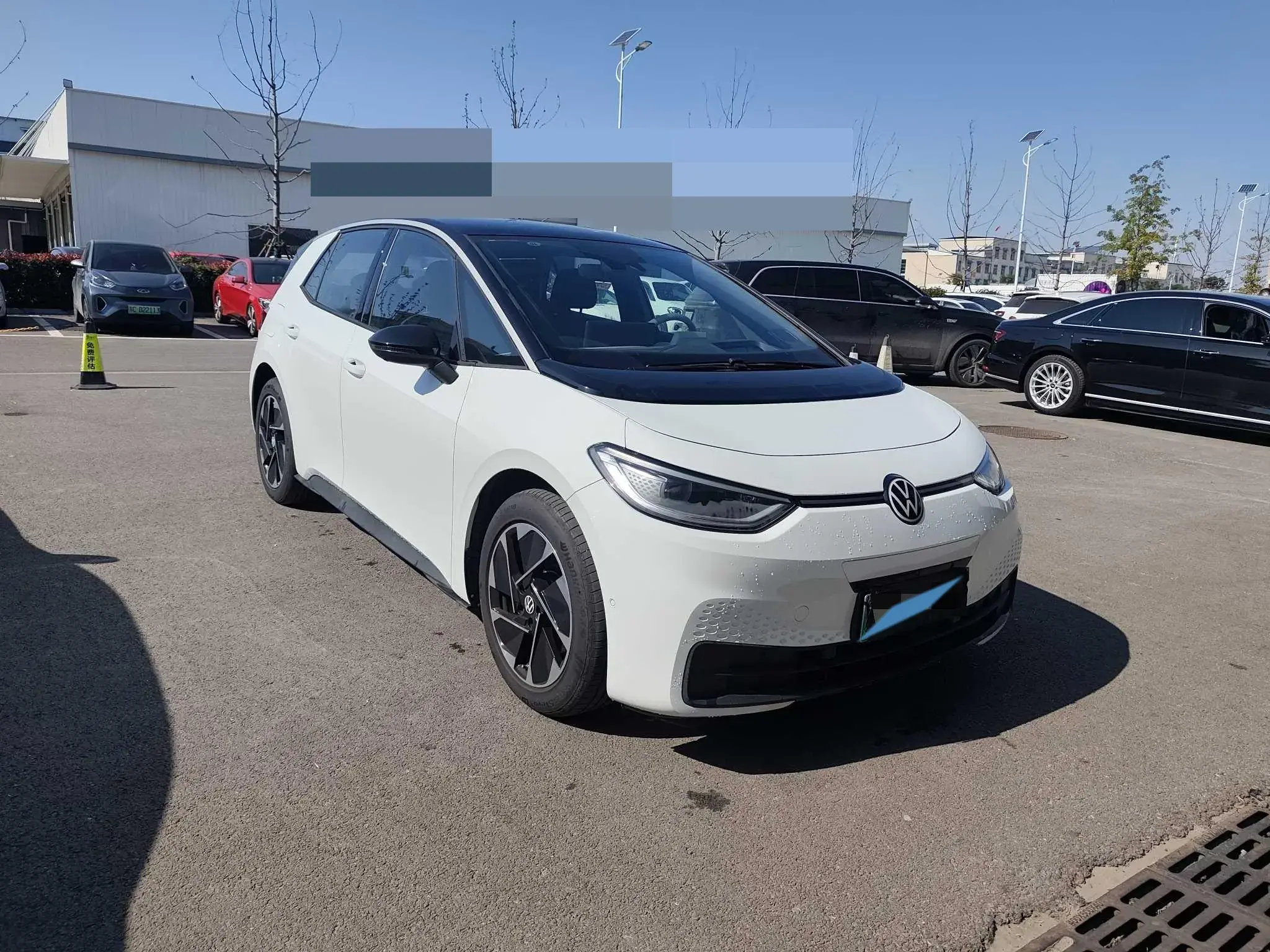 2025 VOLKSWAGEN ID.3 thumbnail 3