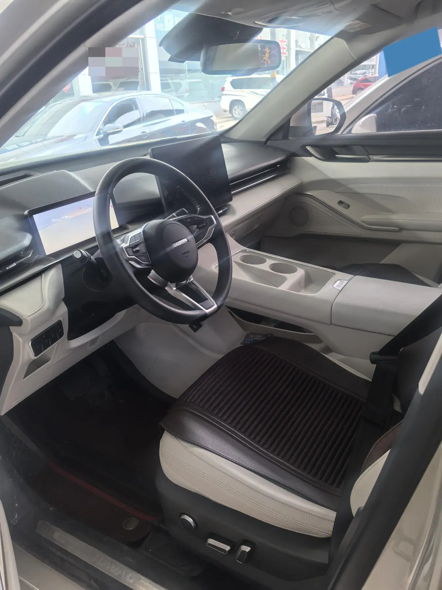 2024 HAVAL H6 thumbnail 3