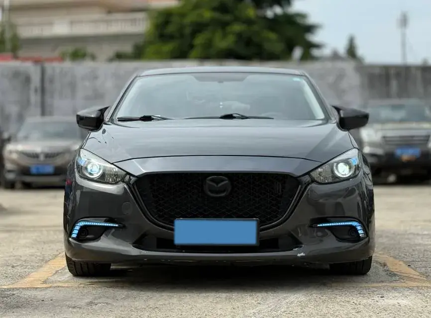 2017 MAZDA 3 thumbnail 2