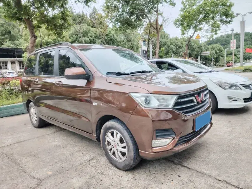 2018 WULING HONGGUANG thumbnail 2