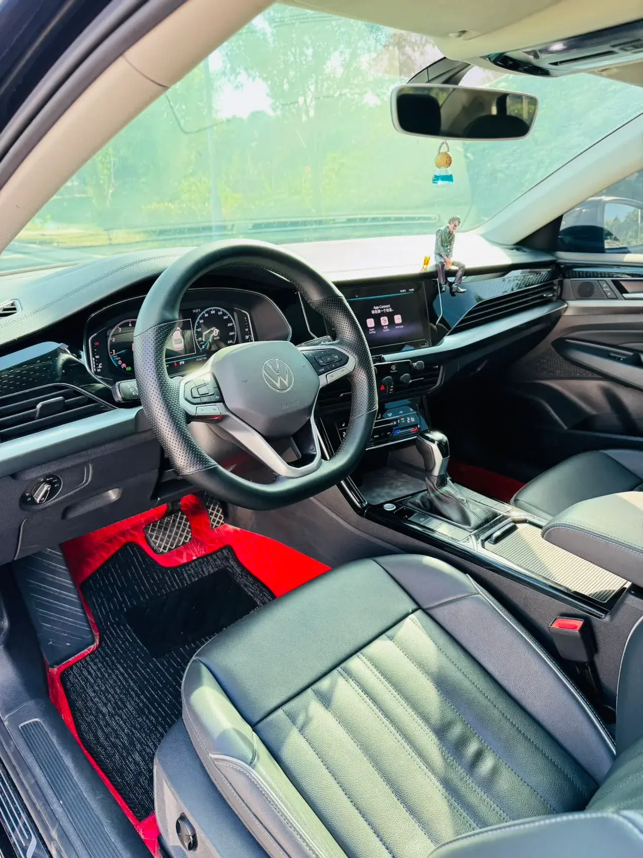 2022 VOLKSWAGEN PASSAT thumbnail 4