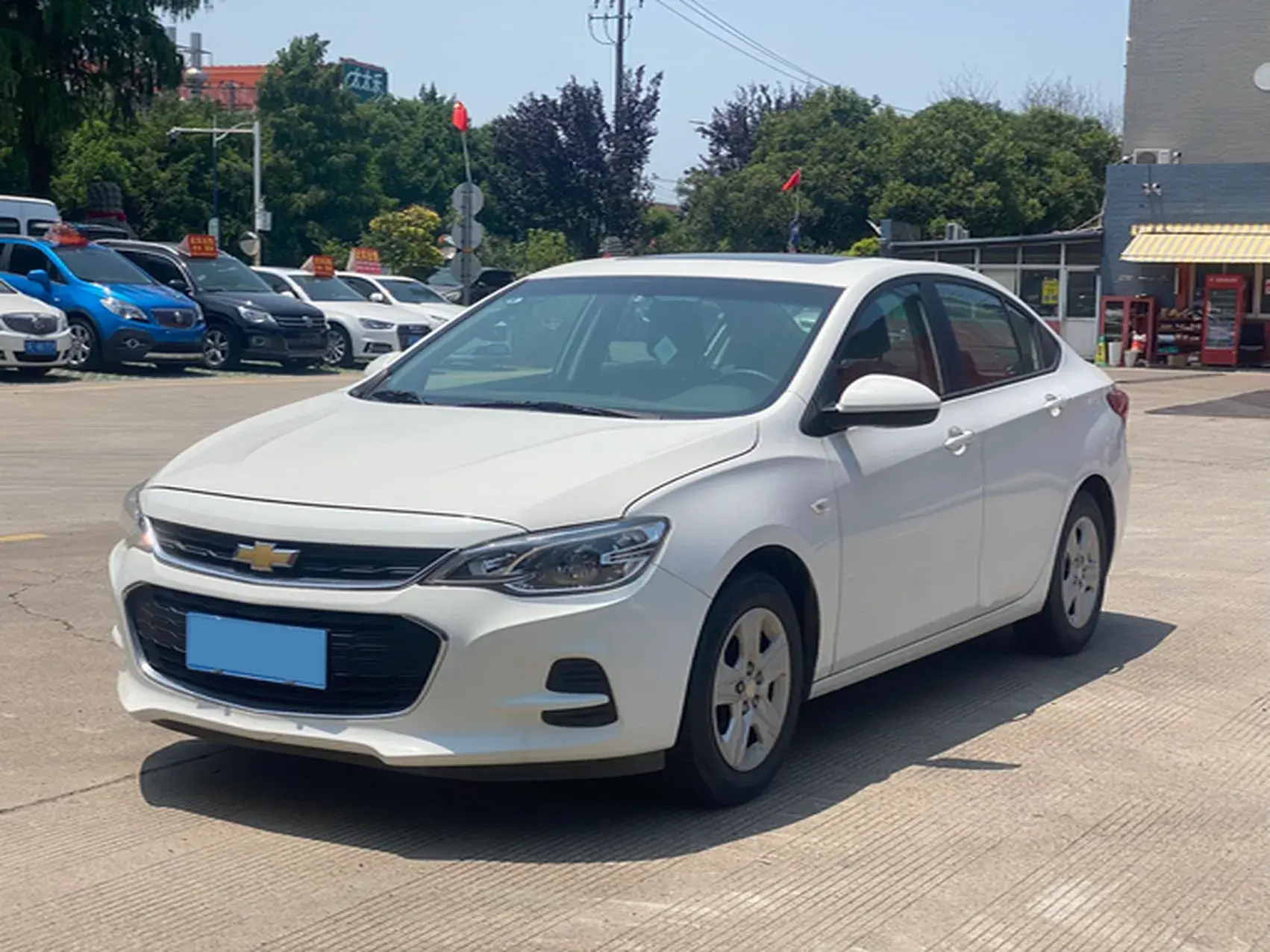 2019 CHEVROLET CAVALIER view 1