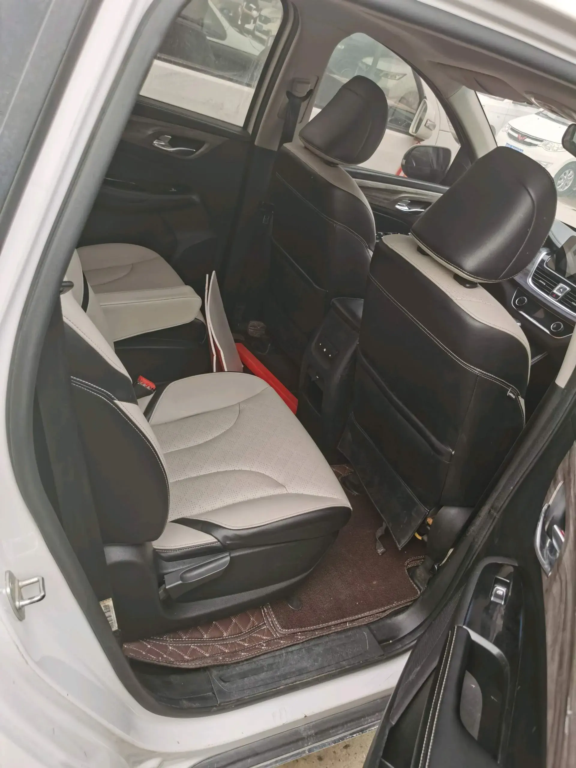 2017 BAOJUN 730 thumbnail 4