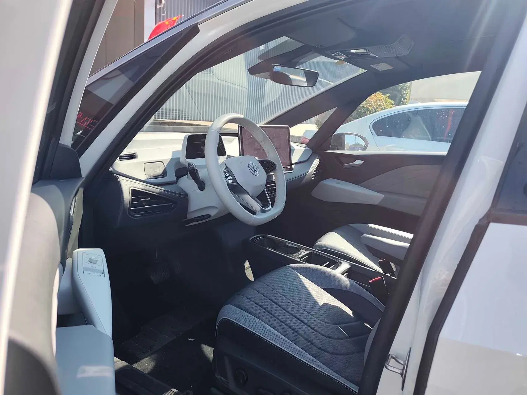 2025 VOLKSWAGEN ID.3 thumbnail 2