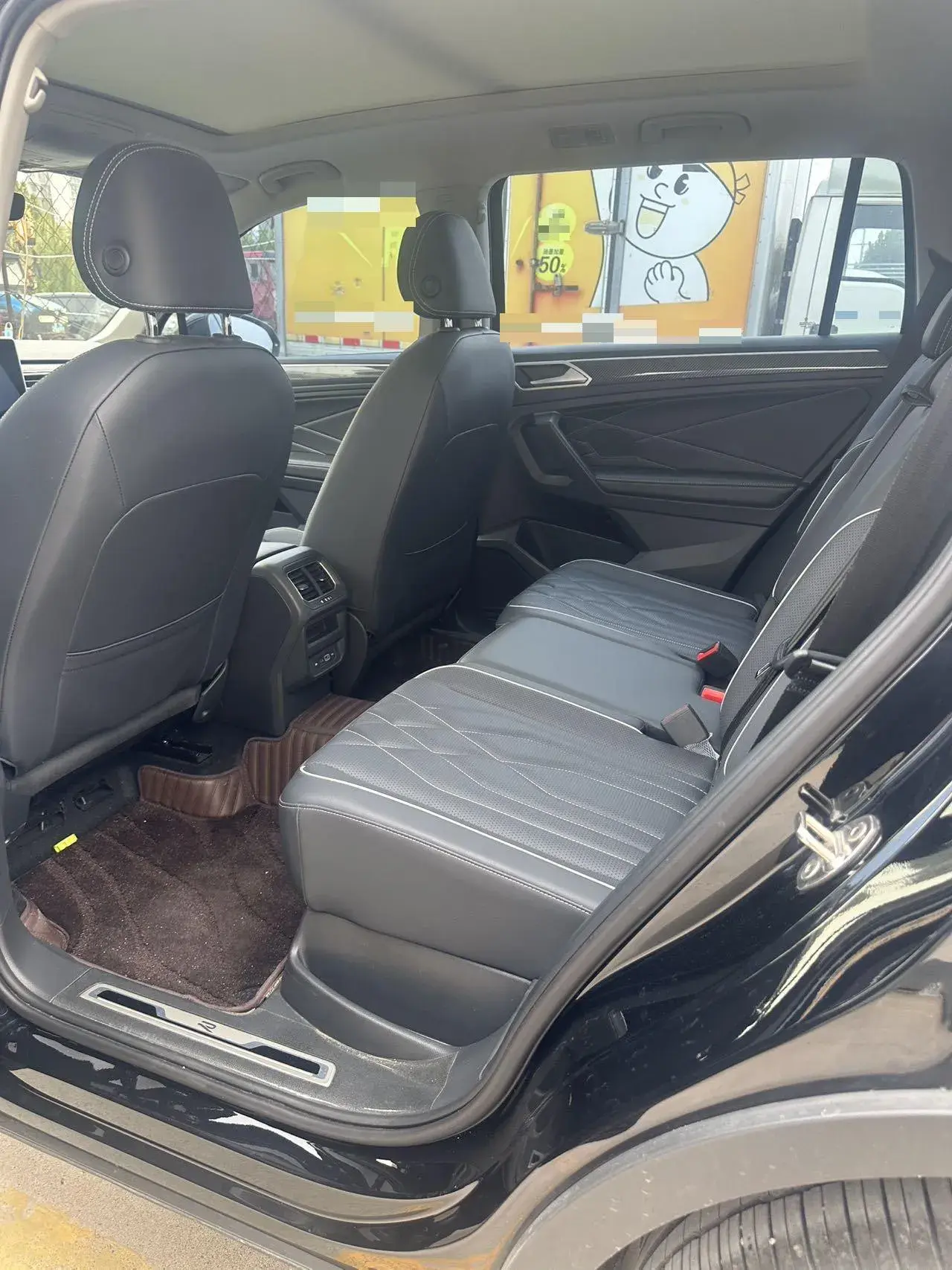 2024 VOLKSWAGEN TIGUAN thumbnail 4