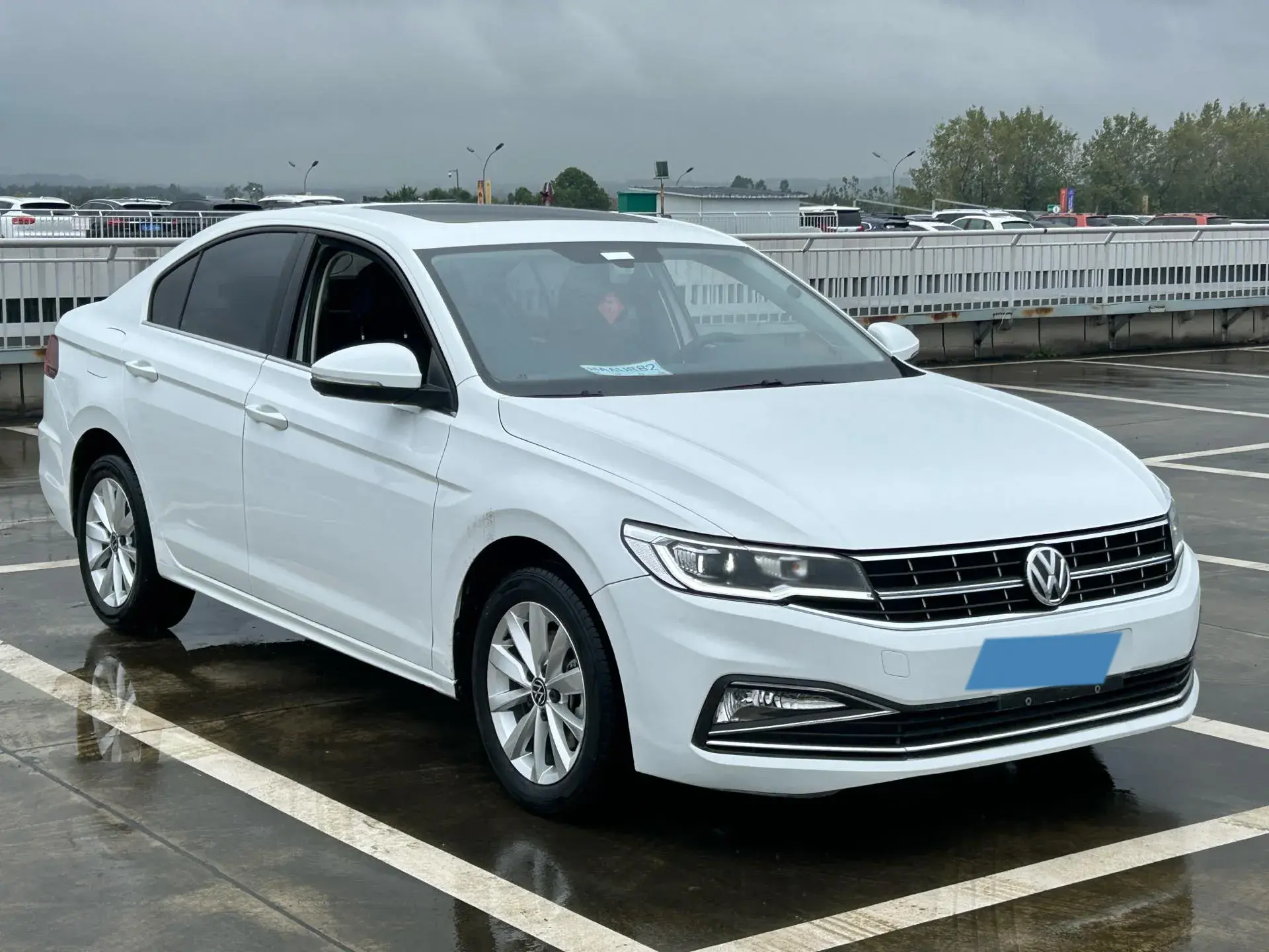 2021 VOLKSWAGEN BORA thumbnail 3