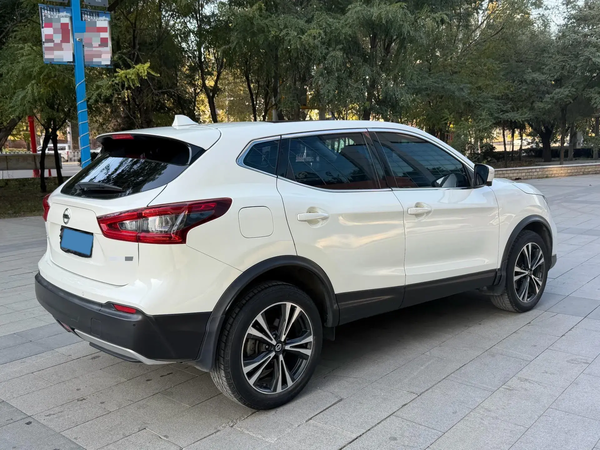 2021 NISSAN QASHQAI thumbnail 4