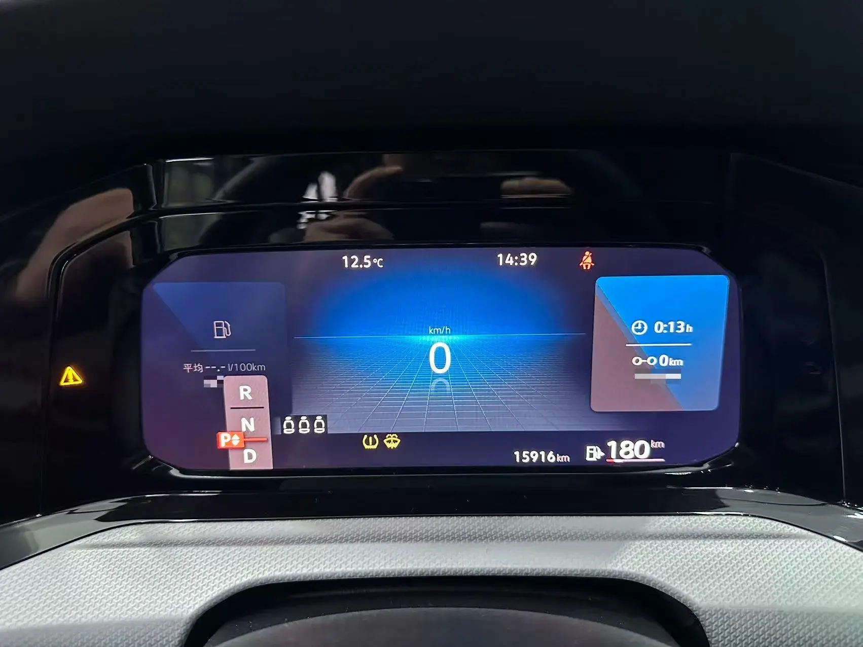 2023 VOLKSWAGEN GOLF thumbnail 3