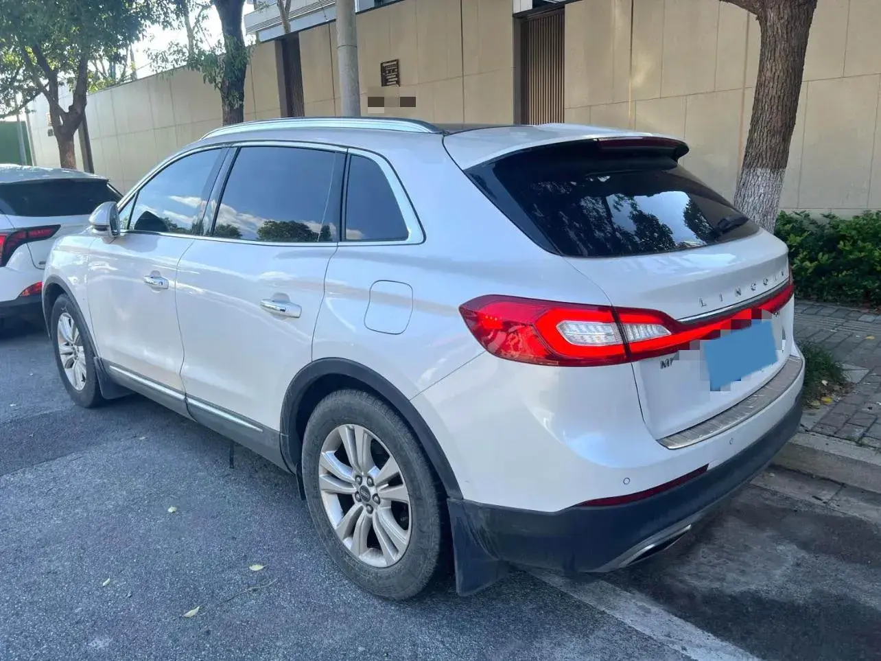 2018 LINCOLN MKX thumbnail 4