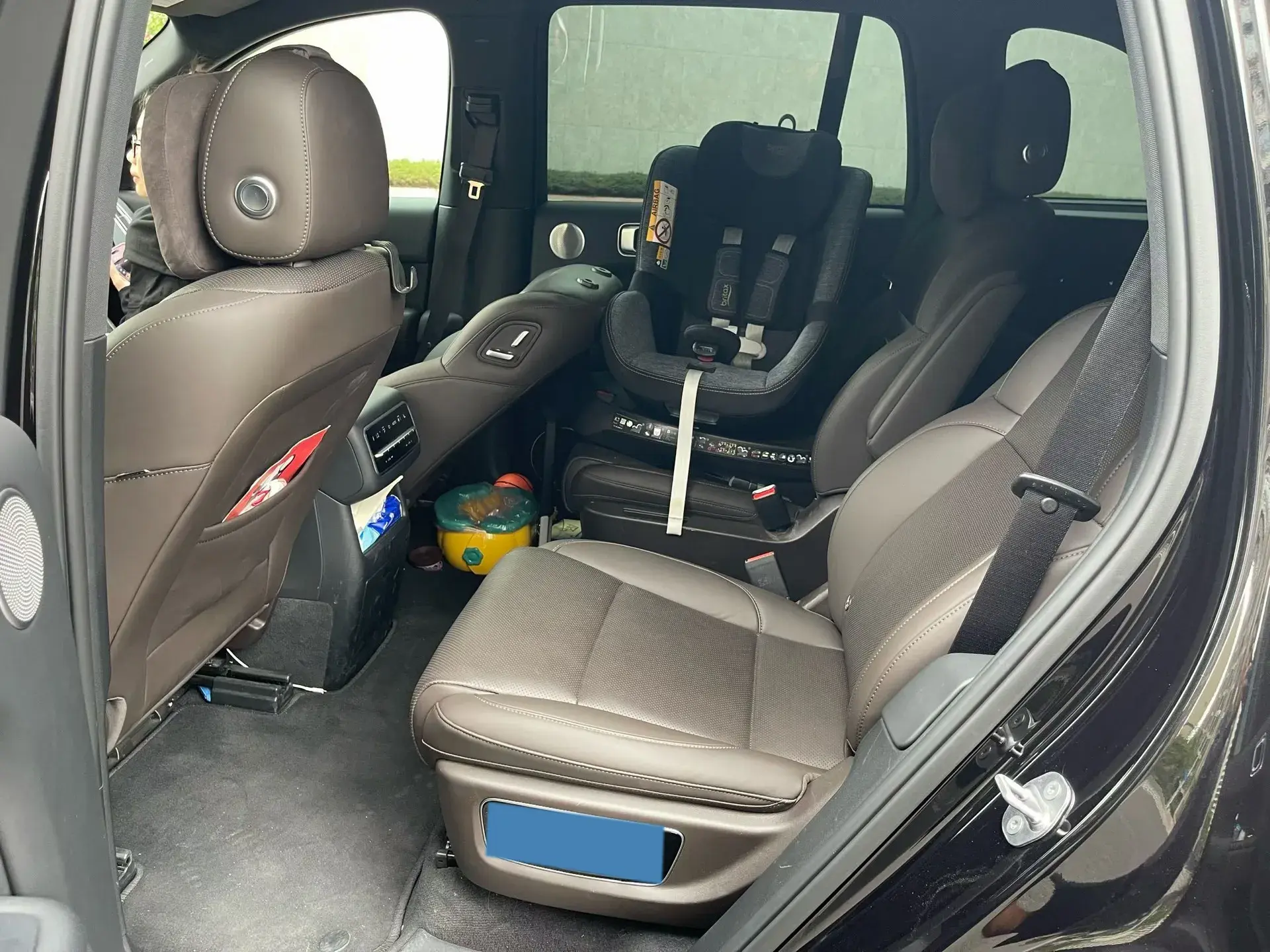 2023 LI L8 thumbnail 4