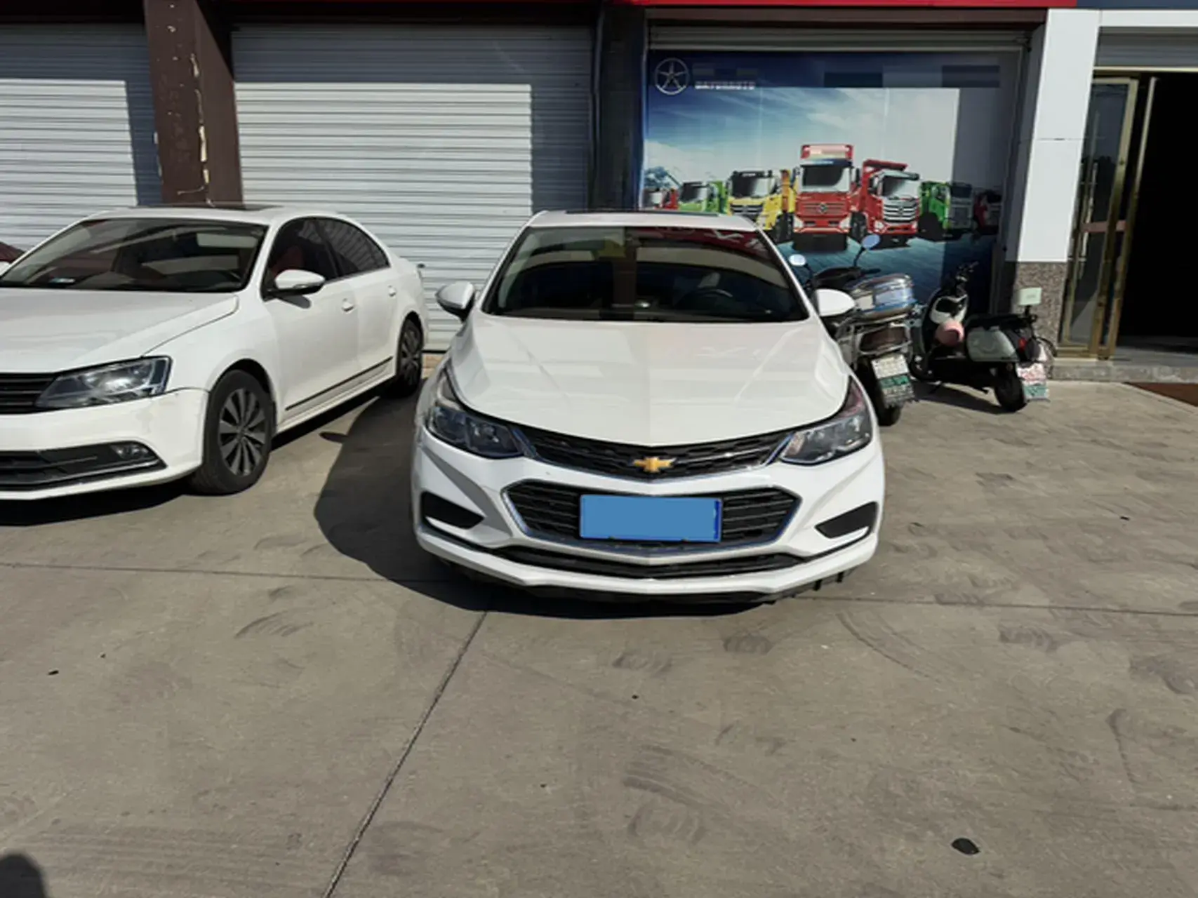 2018 CHEVROLET CRUZE thumbnail 2