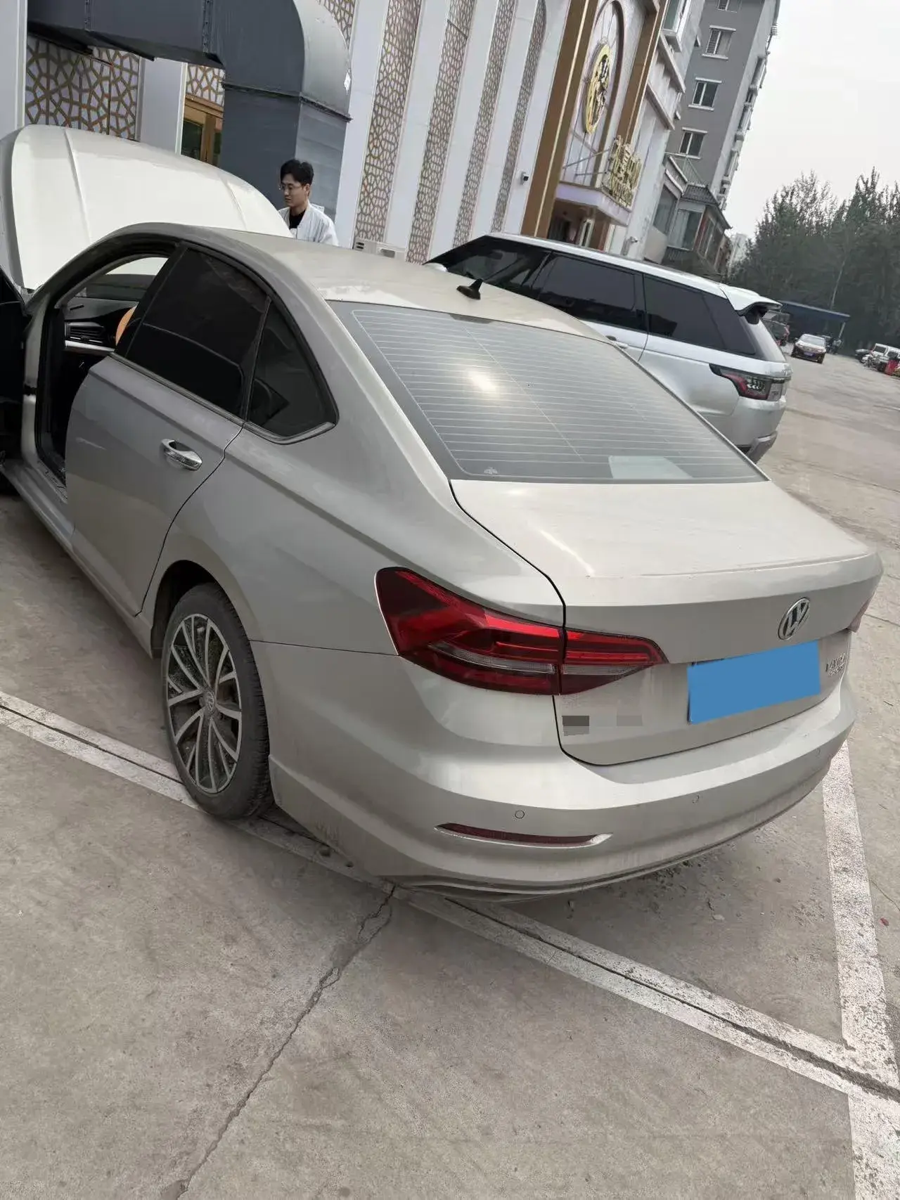 2021 VOLKSWAGEN LAVIDA thumbnail 2