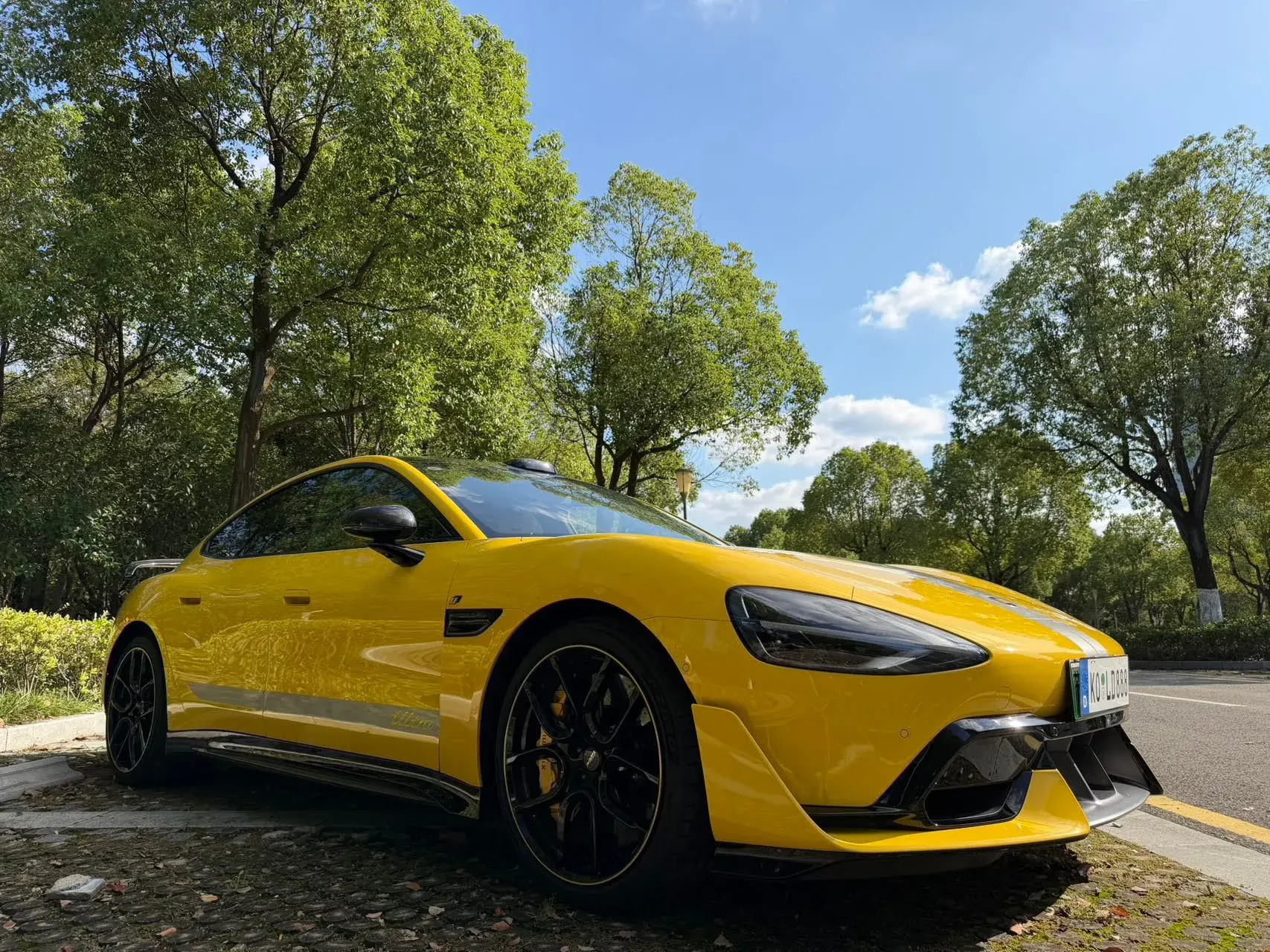 2025 MI SU7 thumbnail 4