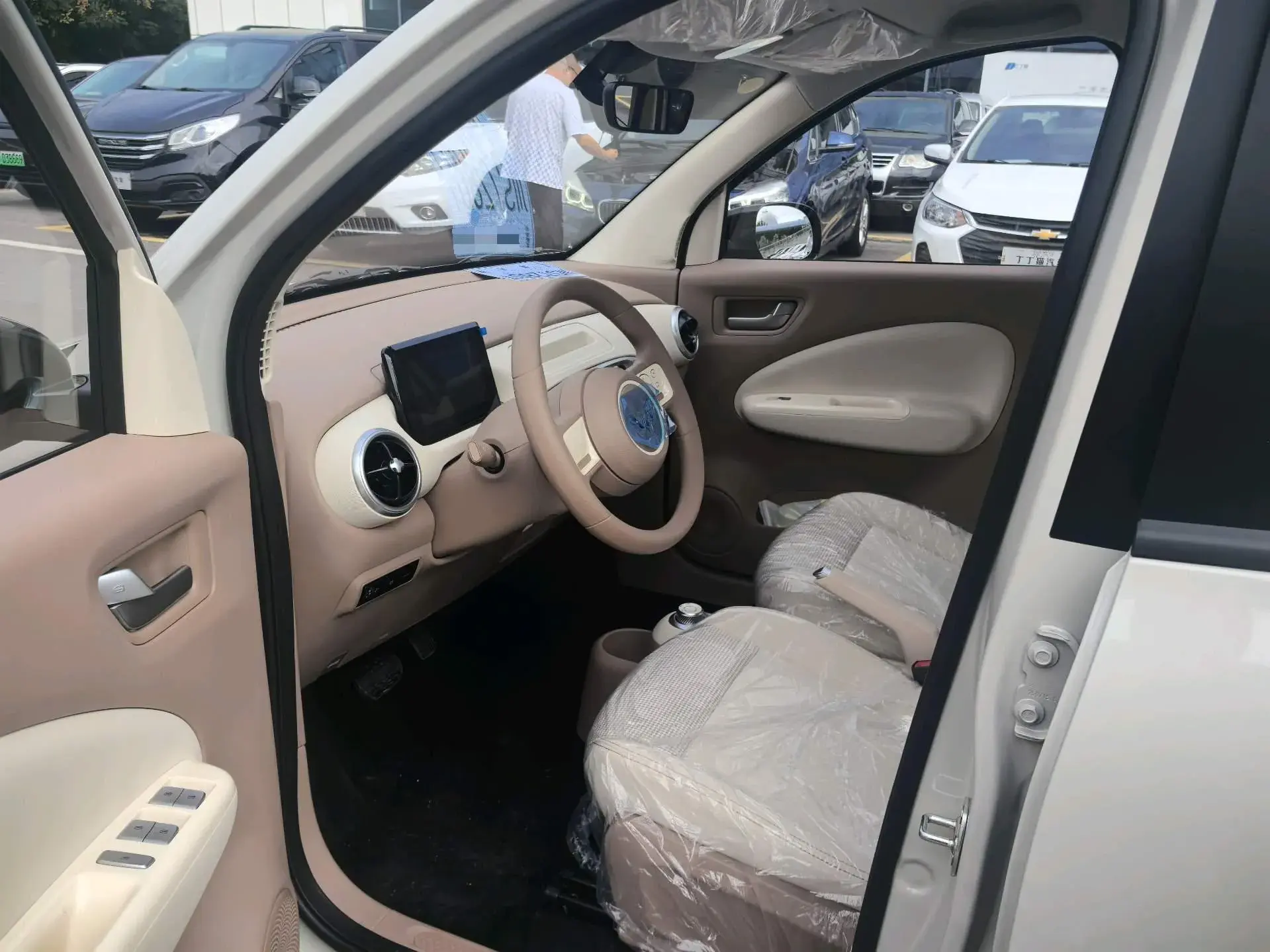 2025 WULING HONGGUANG thumbnail 4